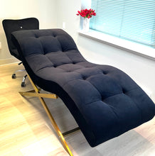 Load image into Gallery viewer, Luxury Ellera Lash Bed- Please contact to order