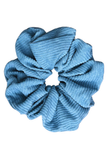 Load image into Gallery viewer, ELEANOR VELVET SCRANCHIE